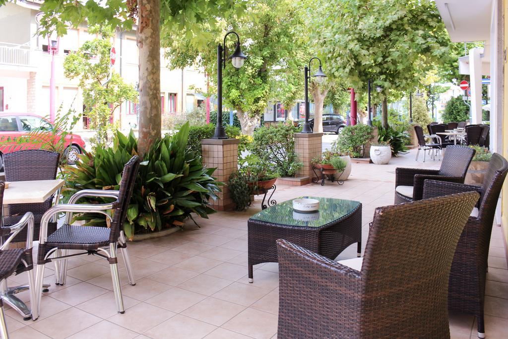 Hotel Buda Bellaria-Igea Marina Exterior foto