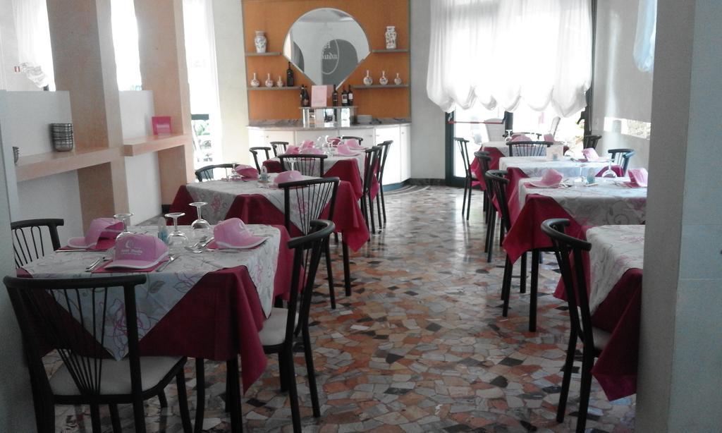 Hotel Buda Bellaria-Igea Marina Exterior foto